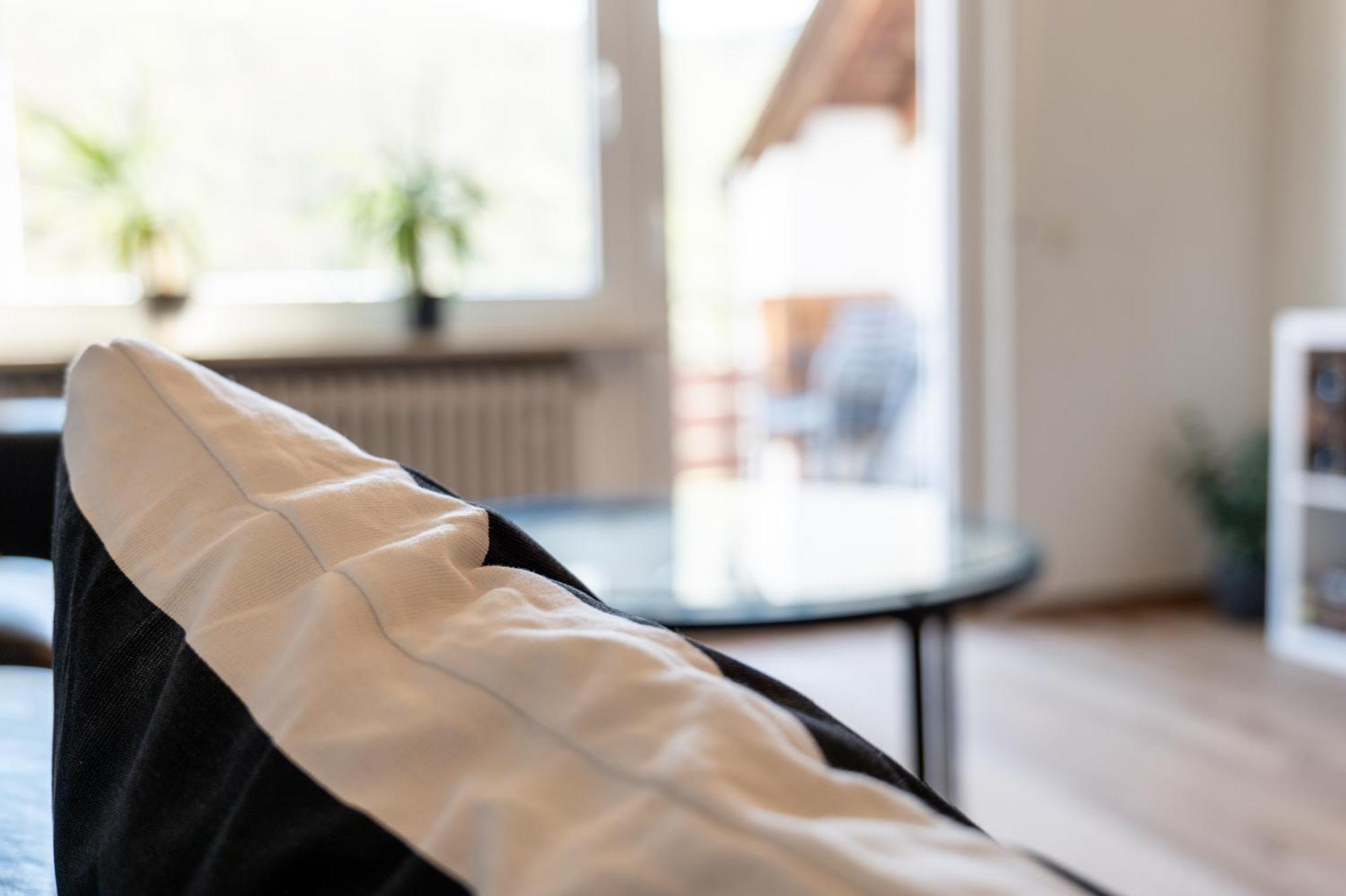 Riesling Appartement For 2 - 4 People - Billiards - Balcony With Mosel View - Parking - Wine Barrel Bar - Fully Equipped Kitchen - Netflix - Waiputv - 3 Km From Cochem Klotten Eksteriør billede
