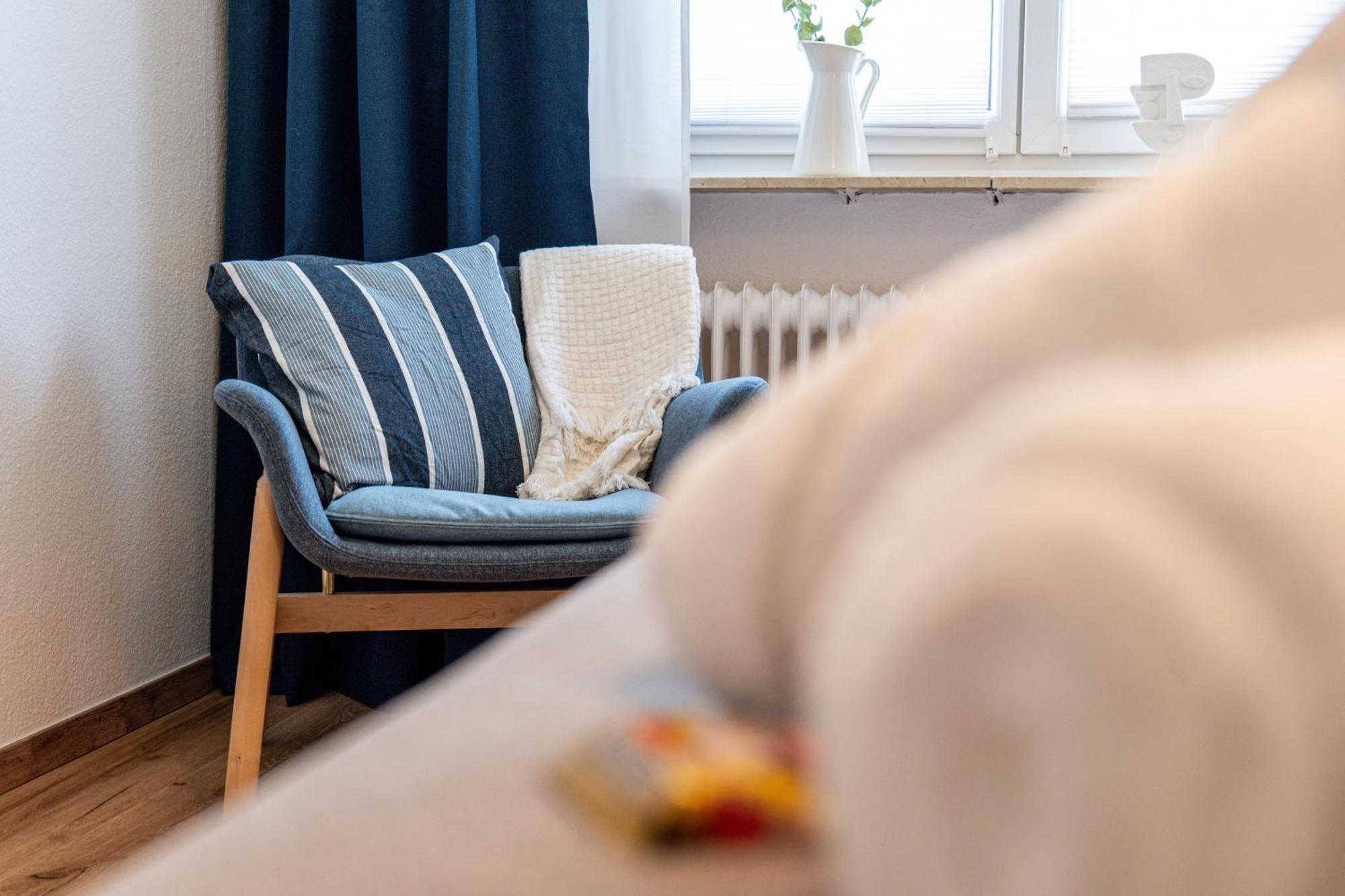 Riesling Appartement For 2 - 4 People - Billiards - Balcony With Mosel View - Parking - Wine Barrel Bar - Fully Equipped Kitchen - Netflix - Waiputv - 3 Km From Cochem Klotten Eksteriør billede