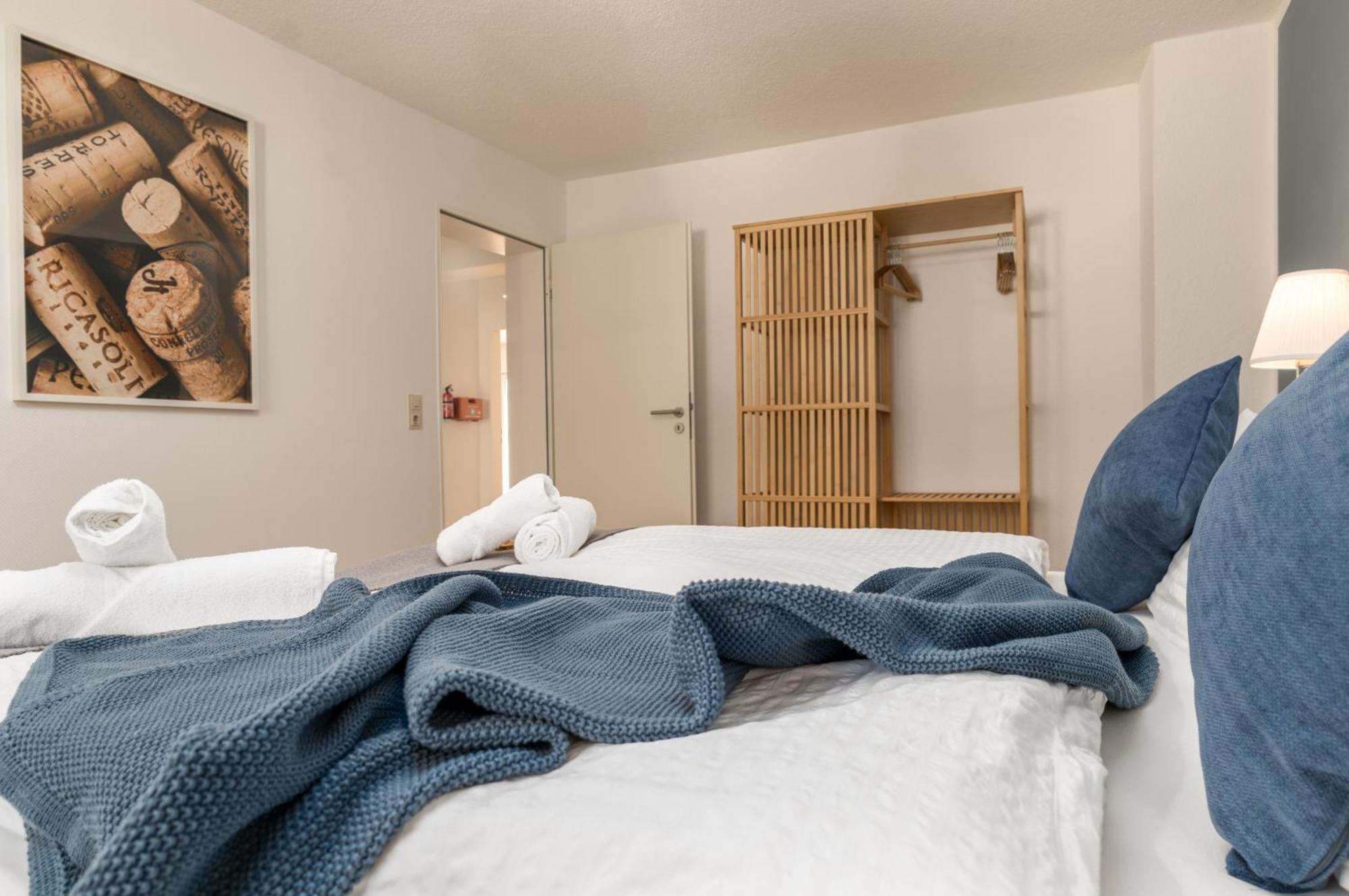 Riesling Appartement For 2 - 4 People - Billiards - Balcony With Mosel View - Parking - Wine Barrel Bar - Fully Equipped Kitchen - Netflix - Waiputv - 3 Km From Cochem Klotten Eksteriør billede